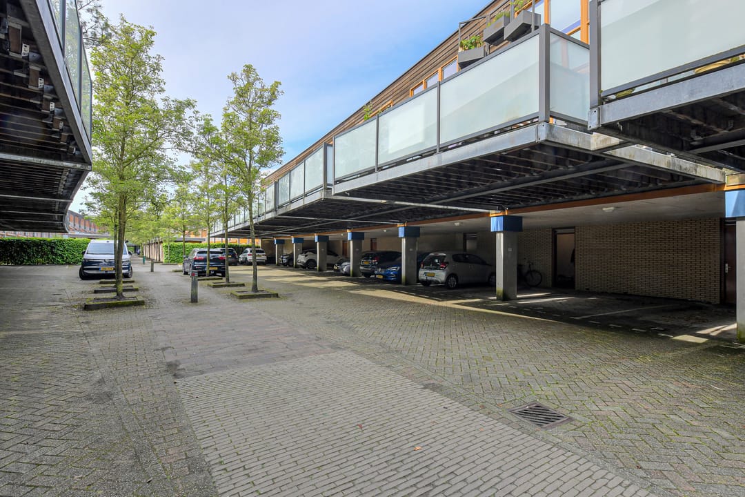 Photo 47 of Topaasstraat 49