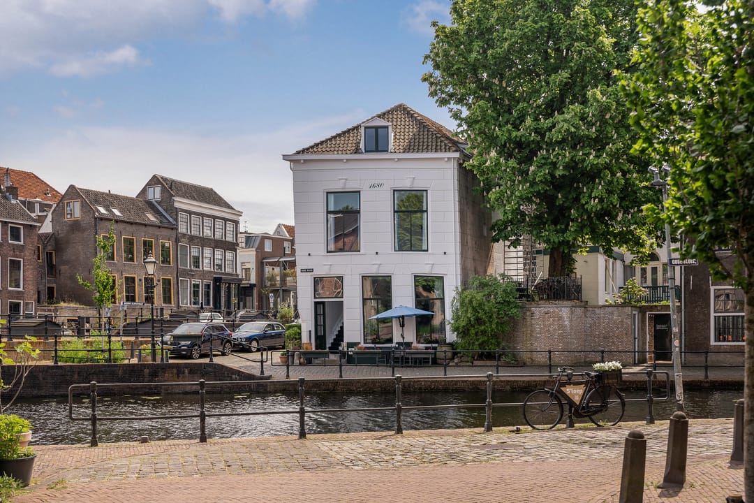 Foto 1 van Nieuwe Sluisstraat 7
