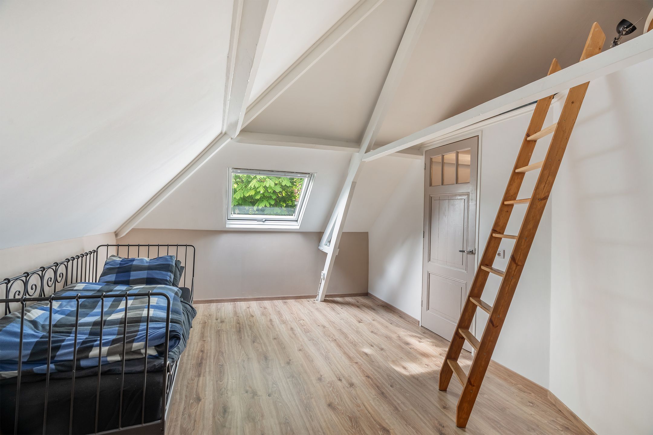 Foto 45 van Nieuwe Sluisstraat 7