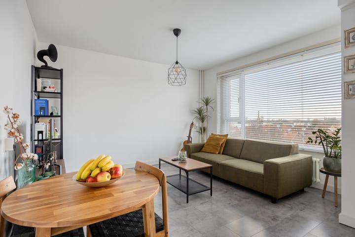 Photo 5 of Neerstraat 261