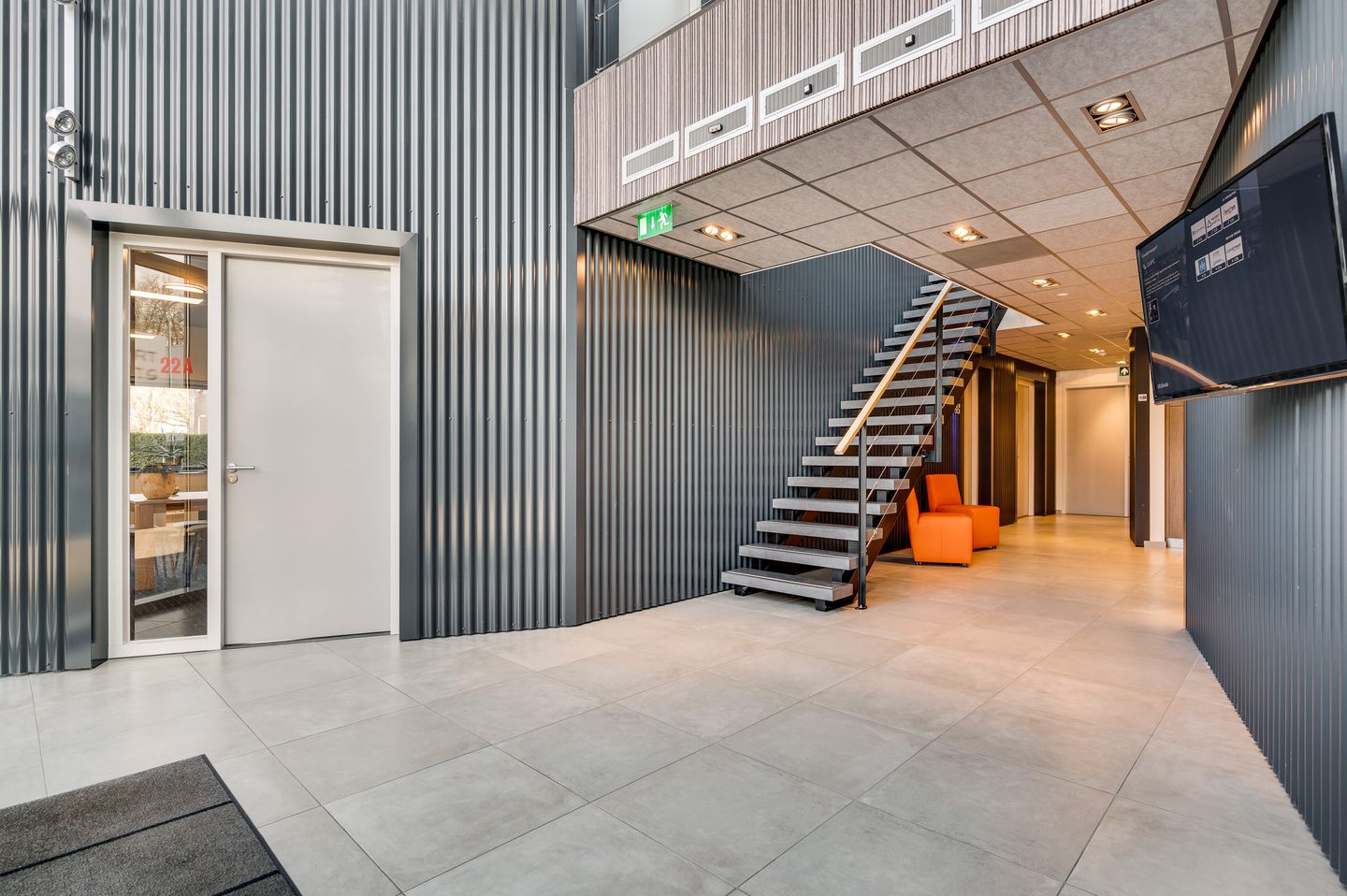 View photo 3 of Schoutlaan 22-D