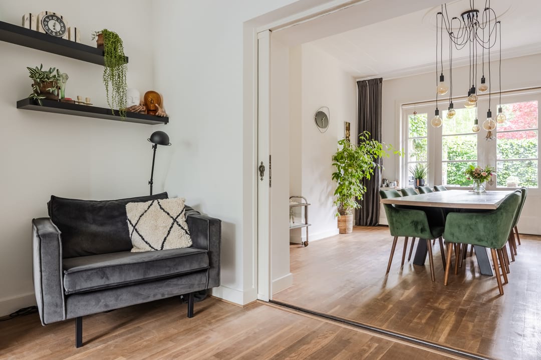 Authentic Architect-Designed Corner House in Desirable Tivoli Neighborhood — 17