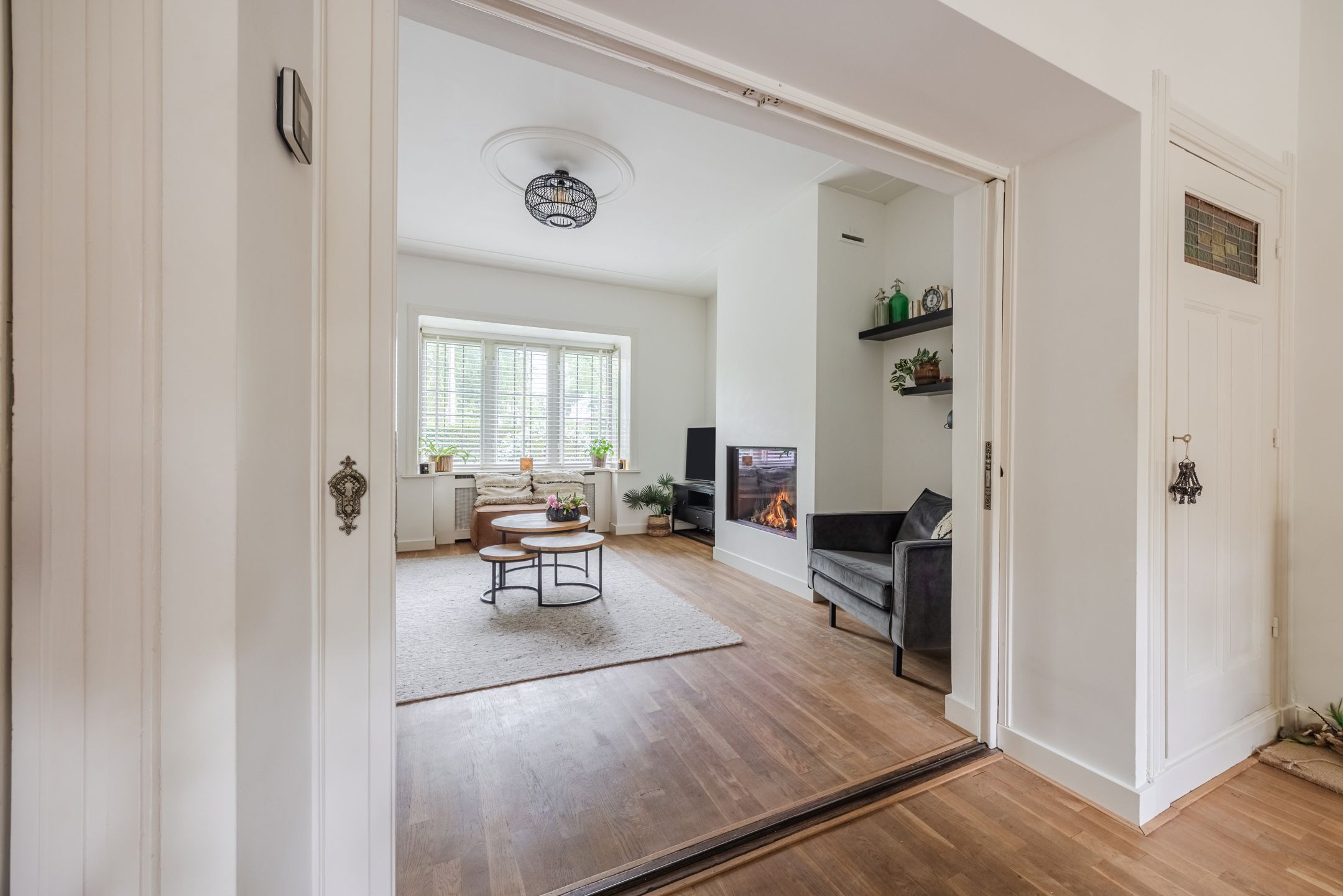 Authentic Architect-Designed Corner House in Desirable Tivoli Neighborhood — 18