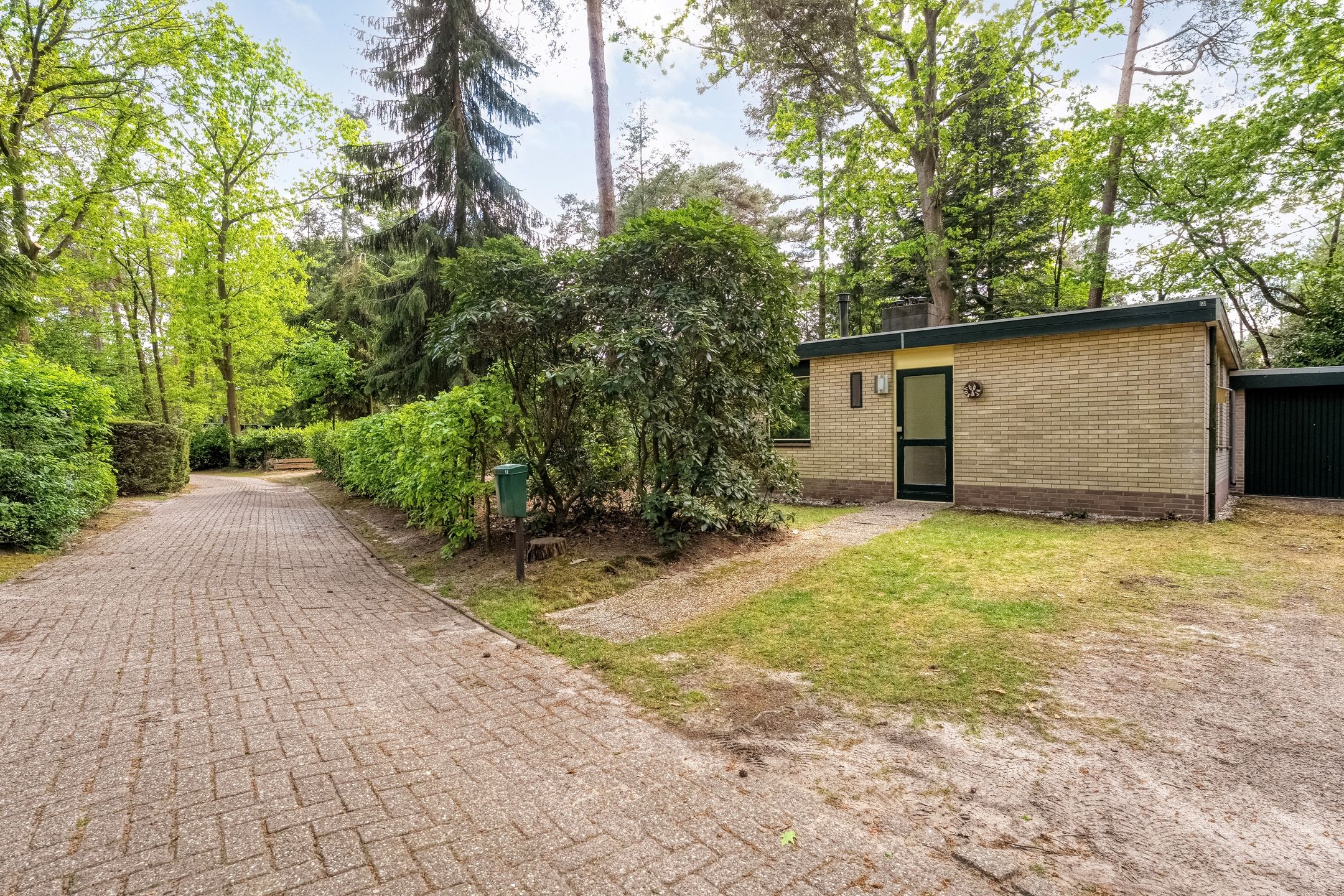 Photo 6 of Coevorderweg 17-012