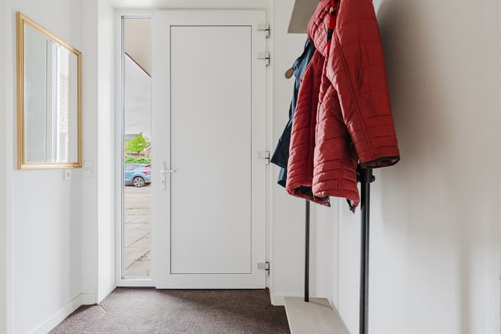 Twee-onder-één-kap te koop: Meineszstraat 37, Heerenveen