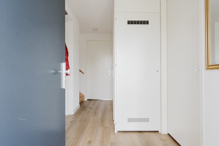 Twee-onder-één-kap te koop: Meineszstraat 37, Heerenveen