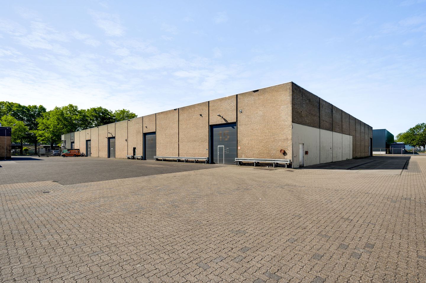 Bekijk foto 3 van Graafschap Hornelaan 137