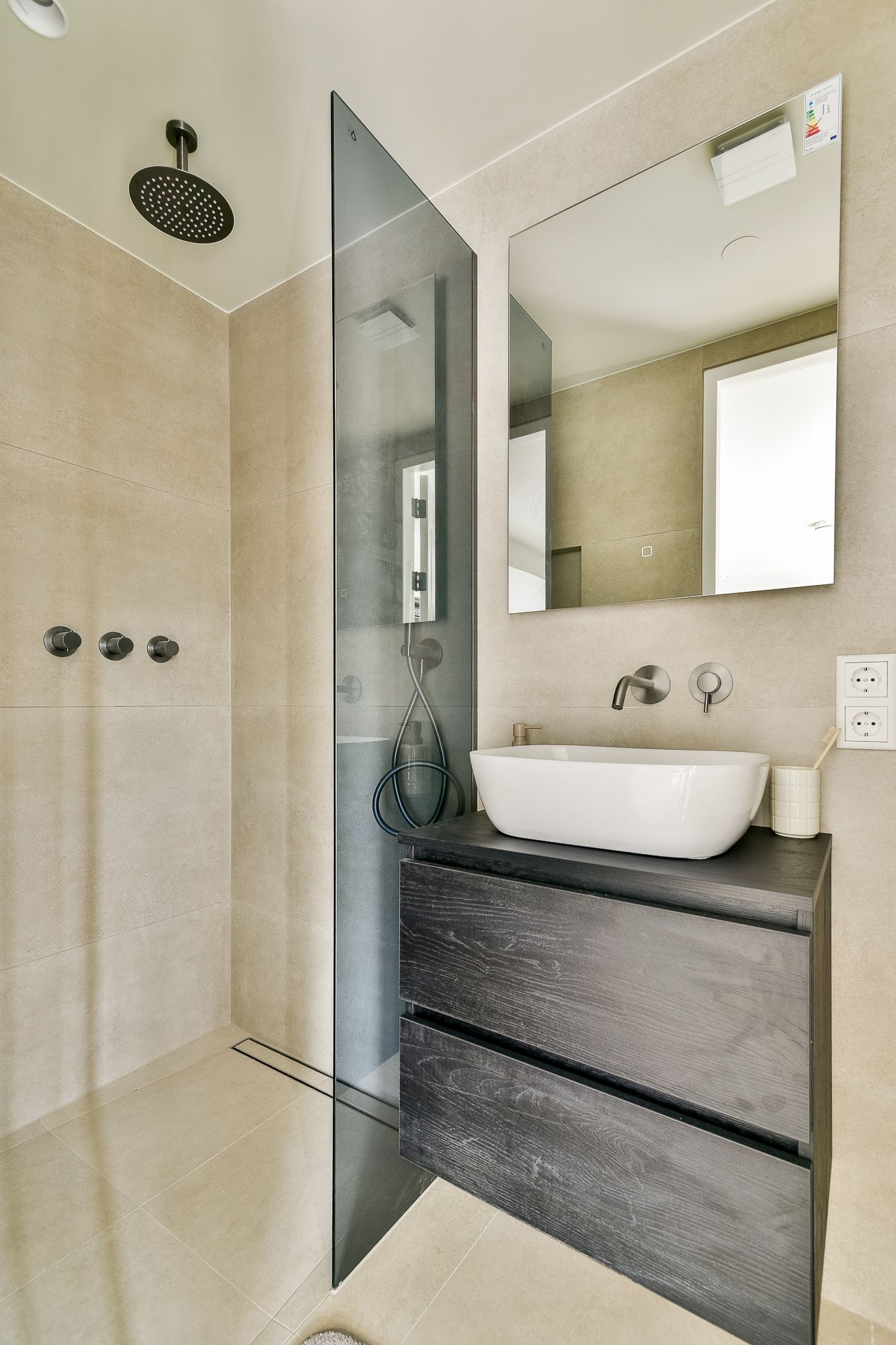 Photo 12 of Gerard Doustraat 74-5A