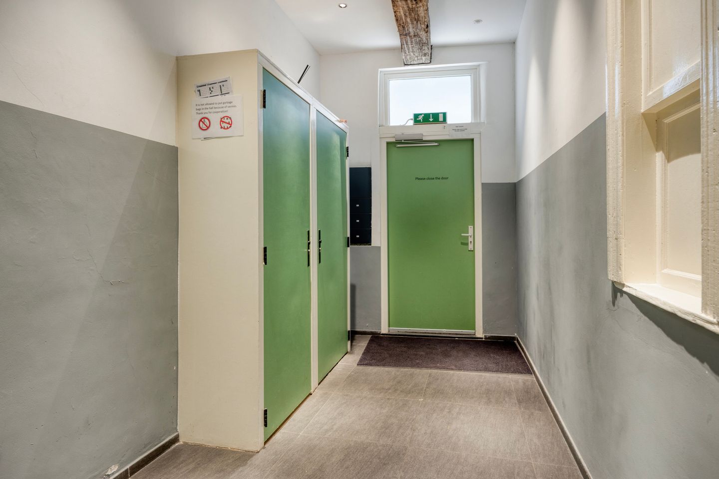 Photo 5 of Leliestraat 24-C01