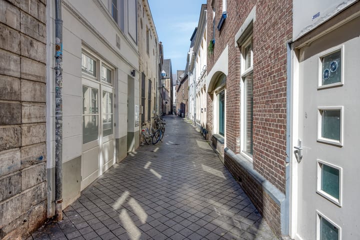 Foto 4 van Leliestraat 24-C03