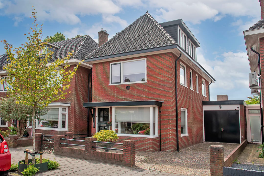 Photo 1 of Nicolaasstraat 8