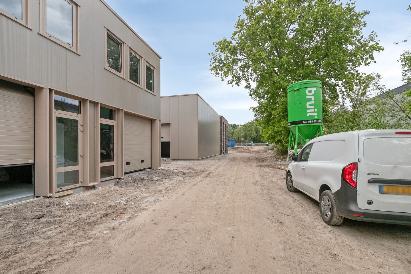 Bekijk foto 2 van Amersfoortsestraat 22-B1