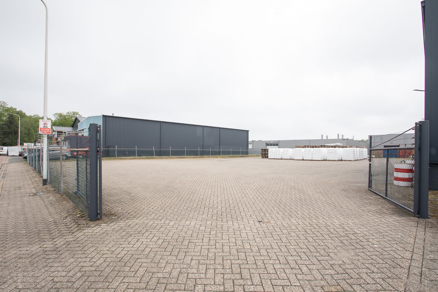 Bekijk foto 4 van Weusteweg 4