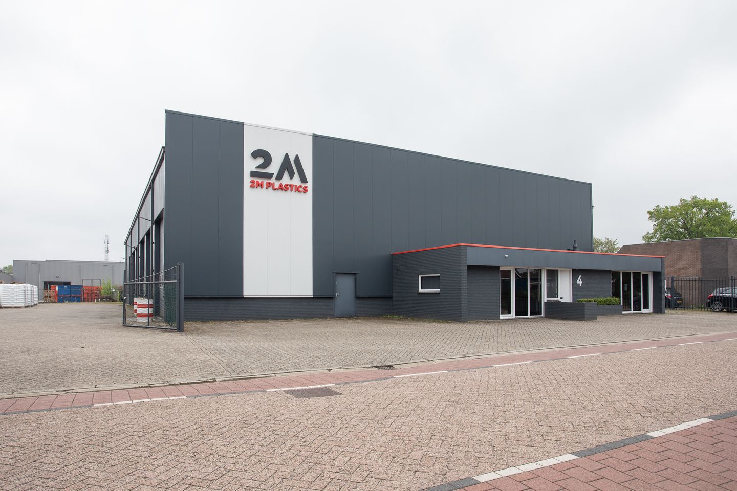 Bekijk foto 2 van Weusteweg 4