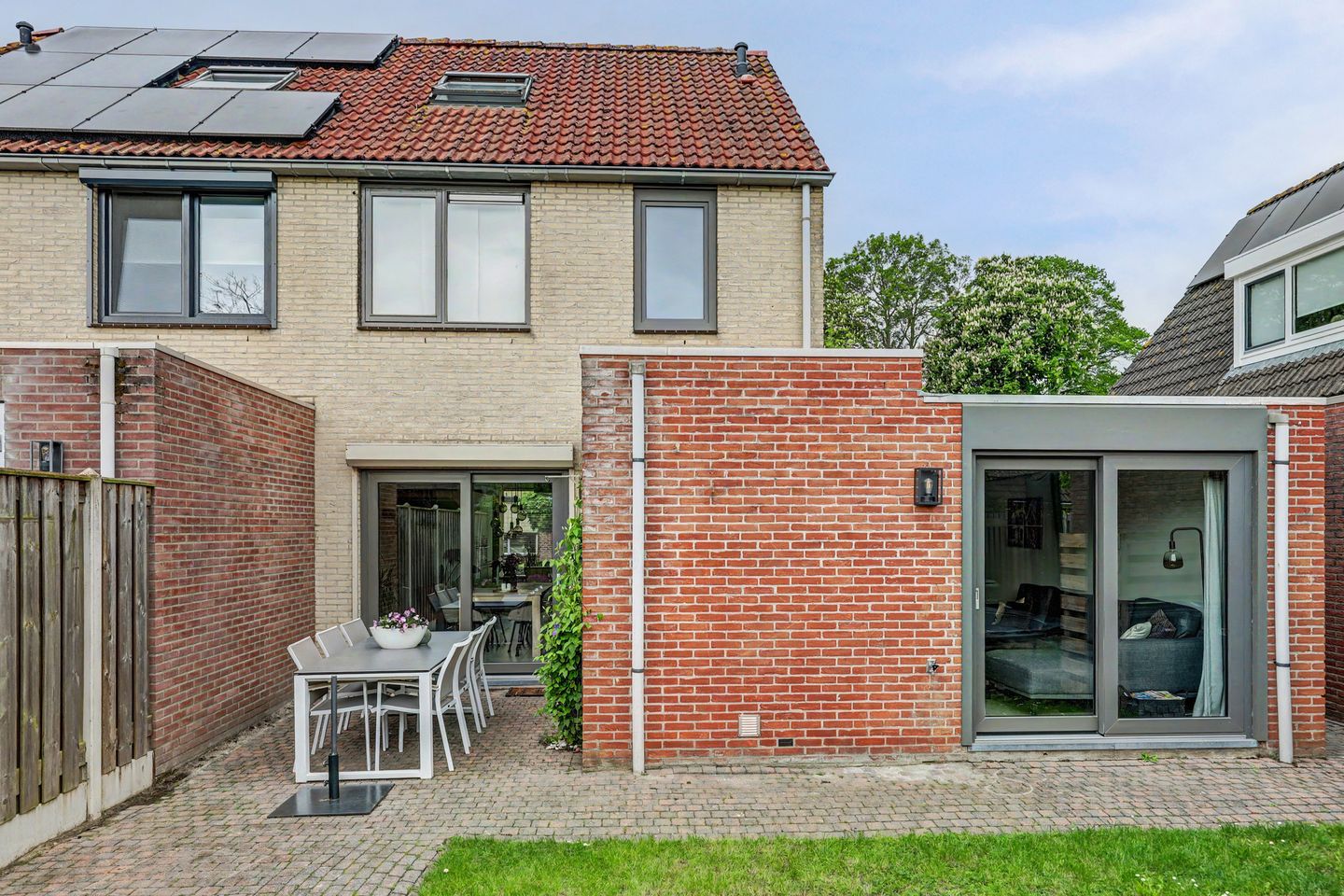 Photo 34 of Pontiaanstraat 6