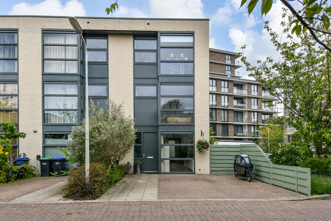 Foto 41 van Pieter de Voisstraat 1