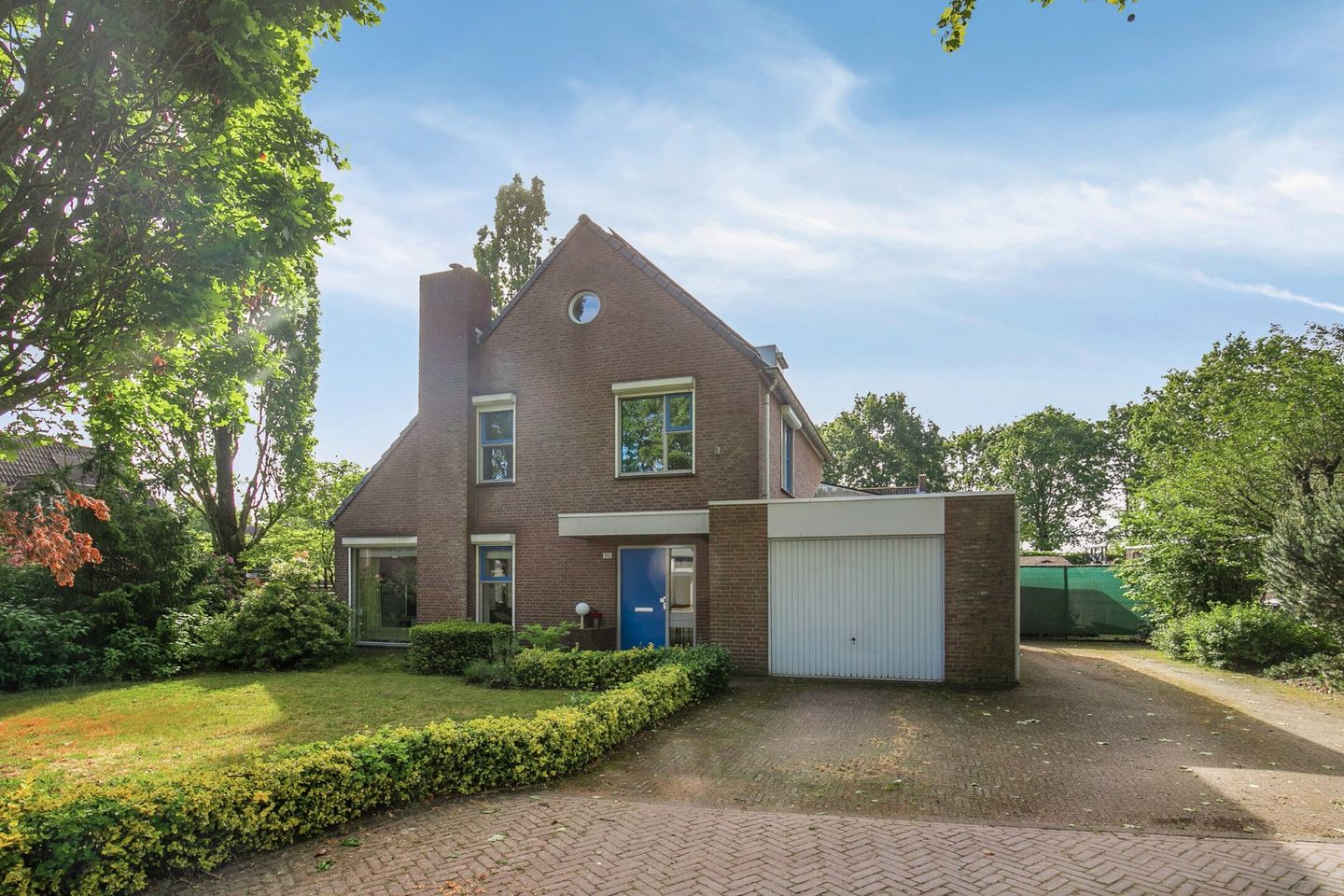 Photo 1 of Burgemeester van Lokvenstraat 115