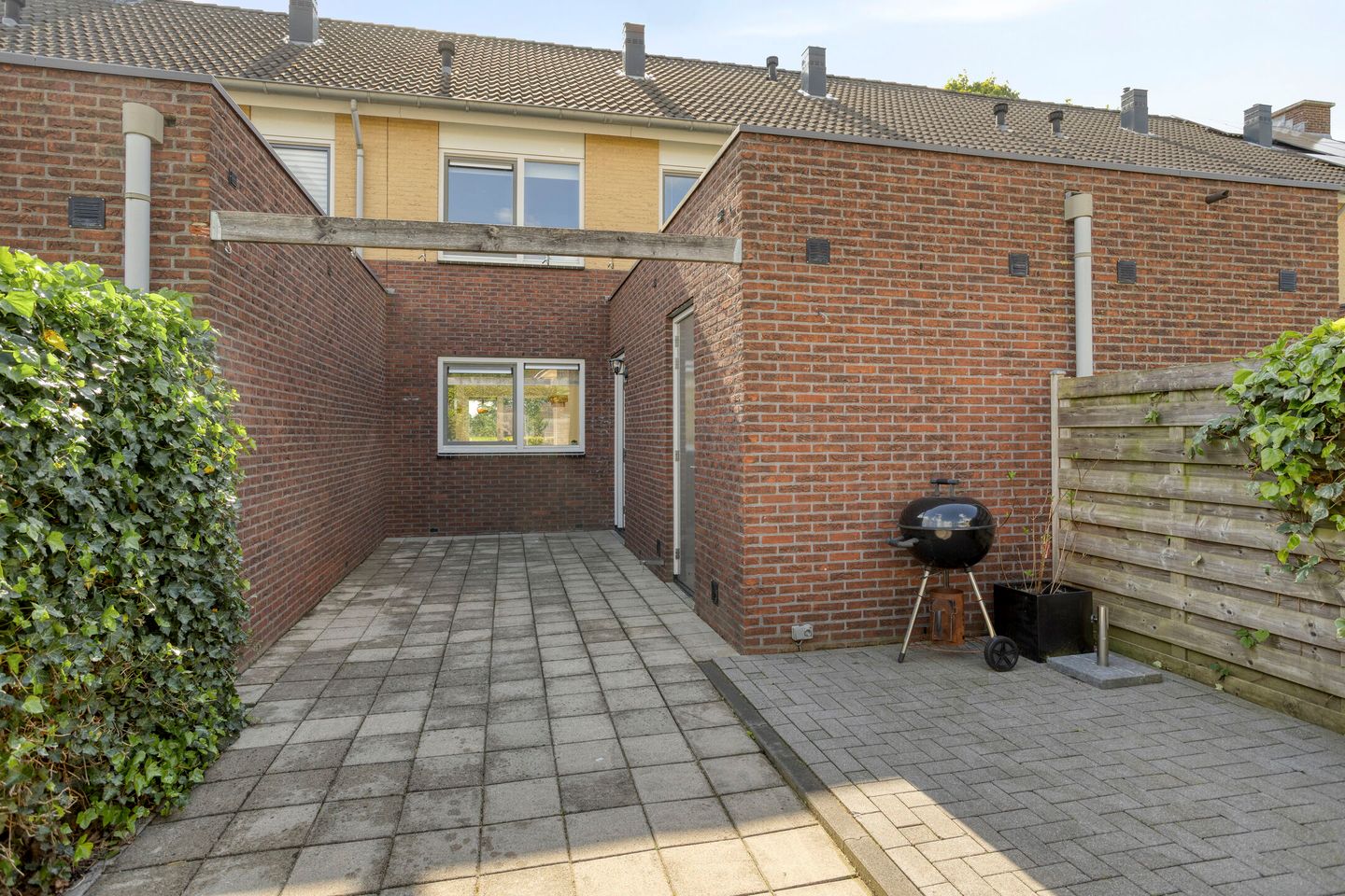 Photo 35 of Amerstraat 70