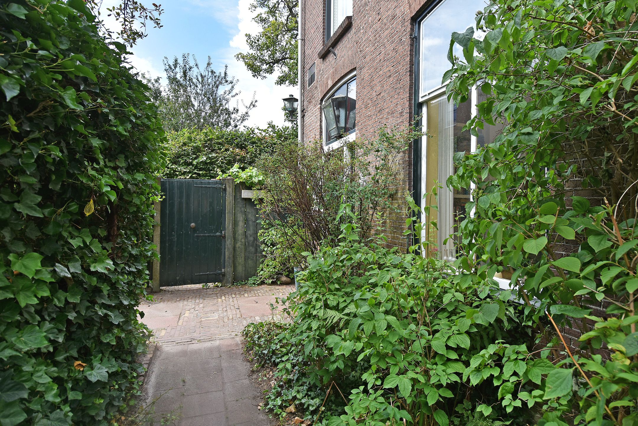Photo 66 of Laan van Overvest 20