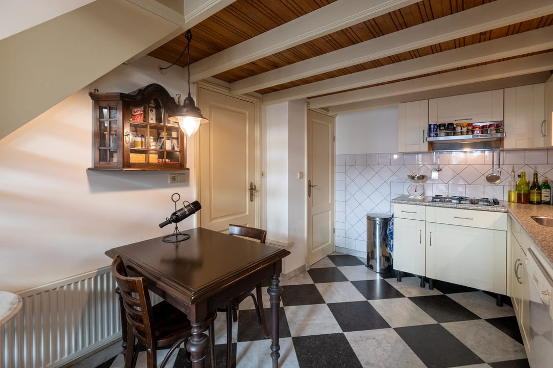 Photo 2 of Vrouwjuttenland 14-B