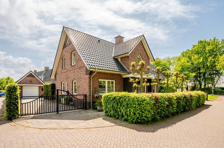 Vrijstaande woning te koop: Ribbenboschweg 2, Ermelo
