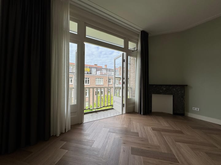 Photo 4 of Milletstraat 40-3