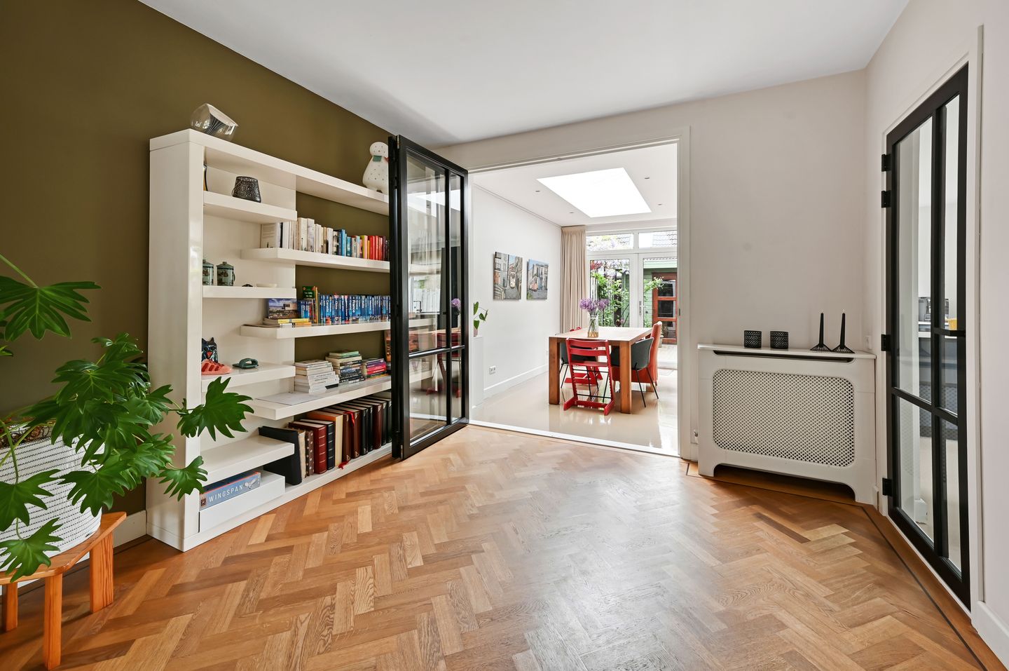 Photo 14 of Willemstraat 50