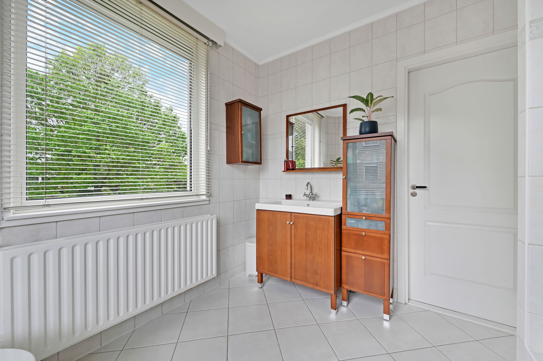 Photo 39 of Willemstraat 50