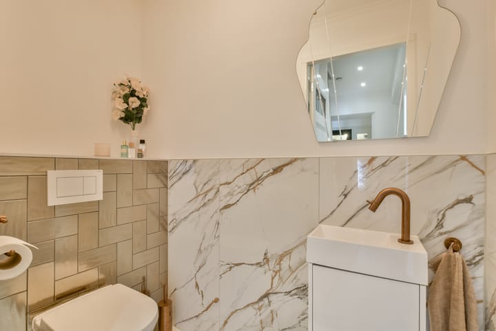 Tussenwoning te koop: Stationsplein 19, Zandvoort
