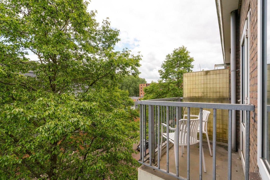Photo 23 of Jacques Veltmanstraat 42-3