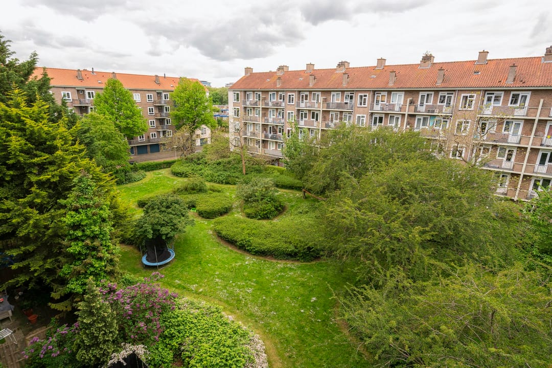 Photo 22 of Jacques Veltmanstraat 42-3