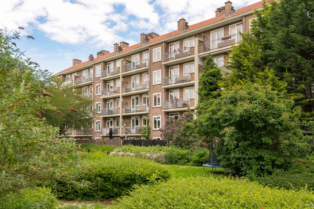 Photo 28 of Jacques Veltmanstraat 42-3