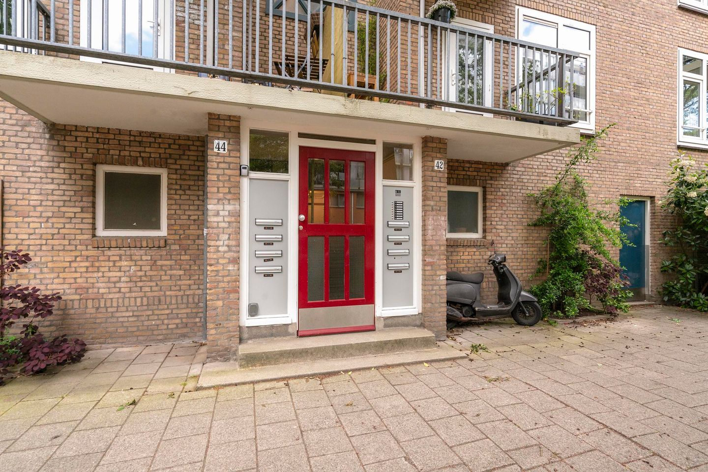 Photo 25 of Jacques Veltmanstraat 42-3