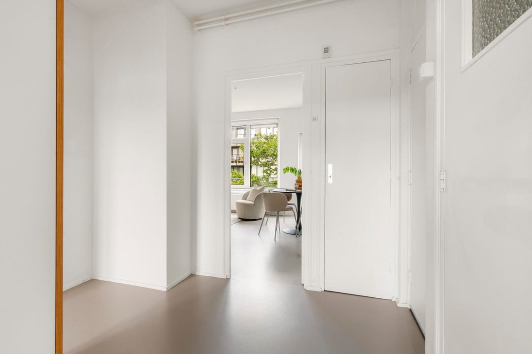 Photo 17 of Jacques Veltmanstraat 42-3