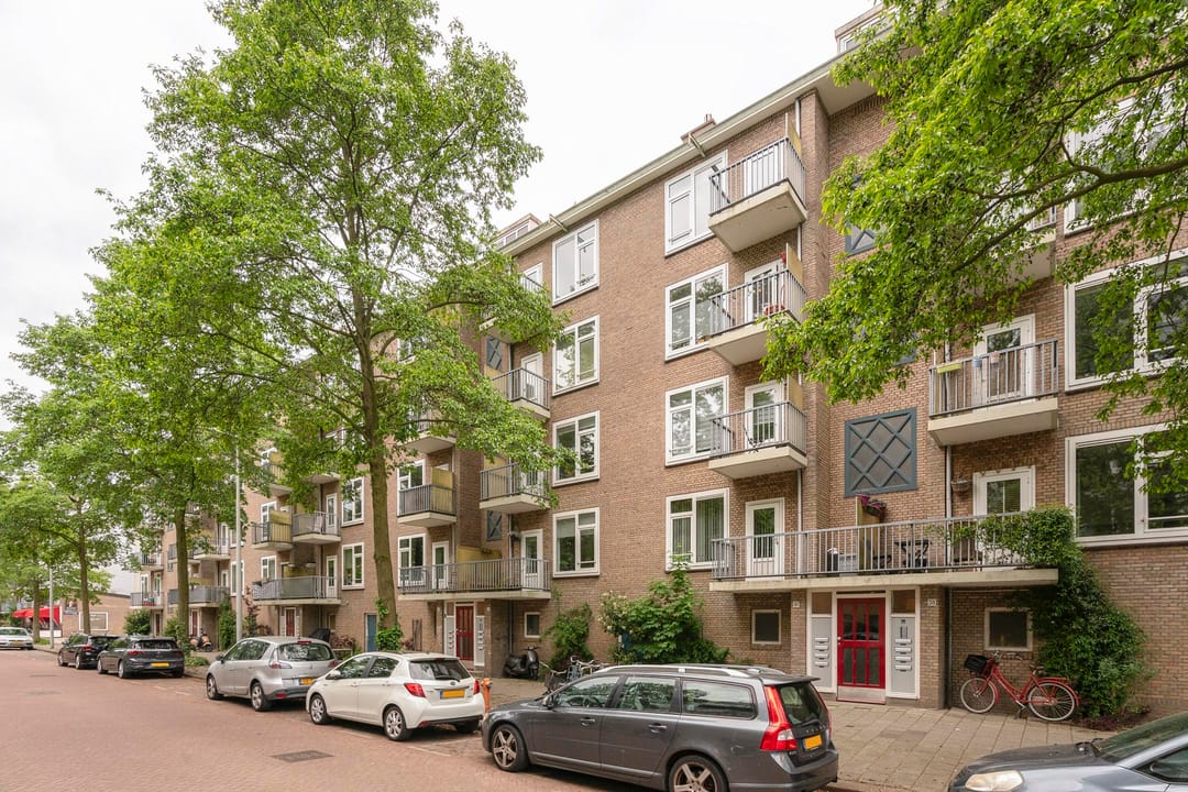 Photo 26 of Jacques Veltmanstraat 42-3