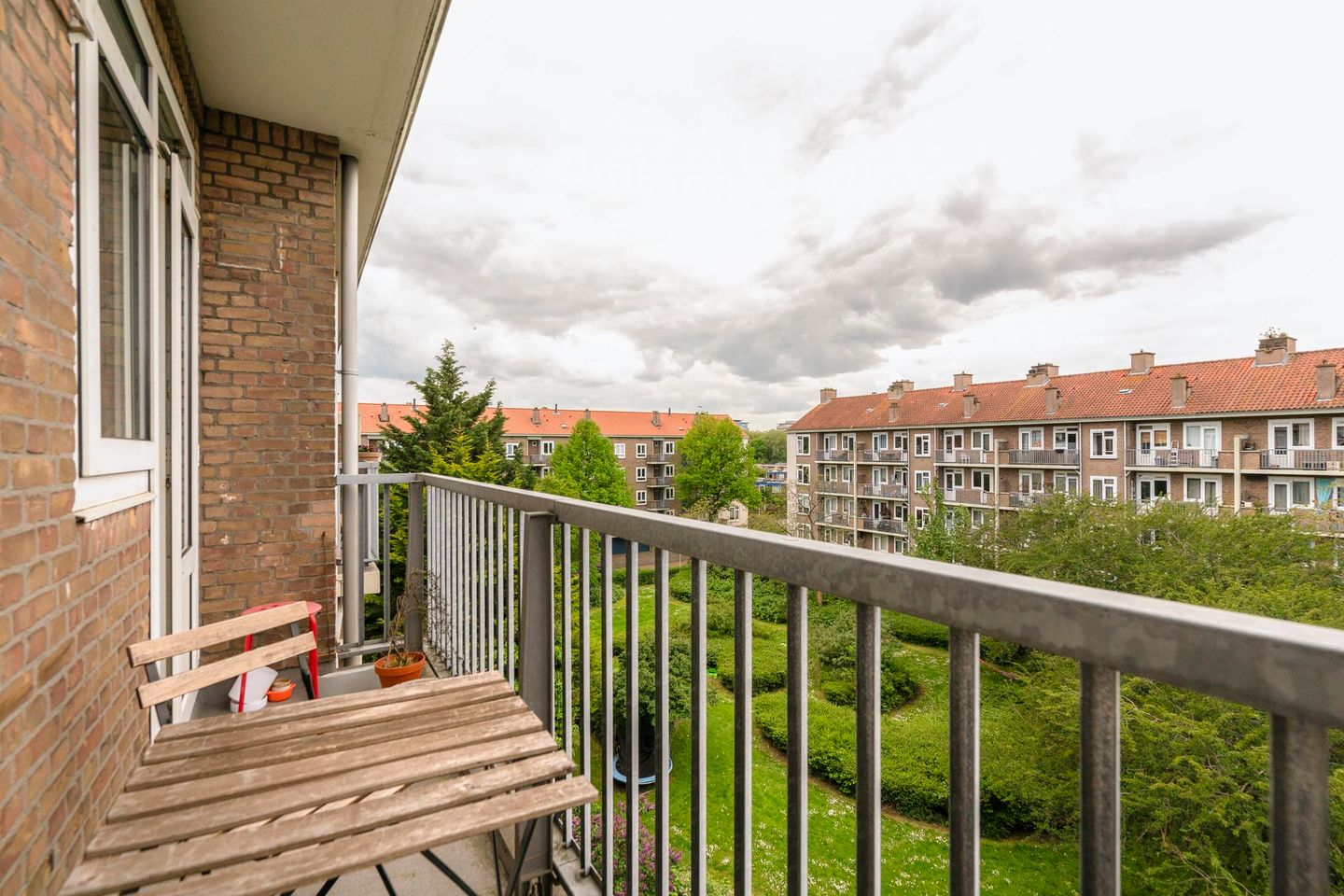 Photo 19 of Jacques Veltmanstraat 42-3