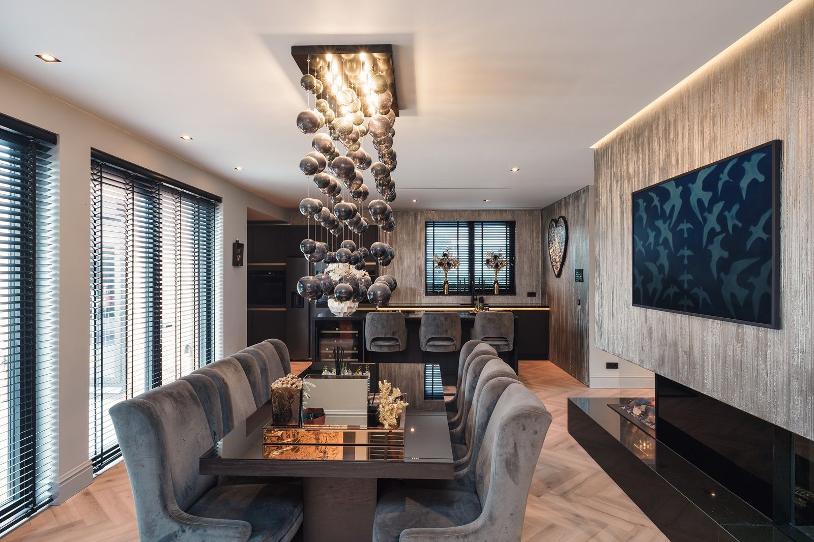 High-End Turn-Key Villa with Swimming Pool, Poolhouse and Private Bar — 15
