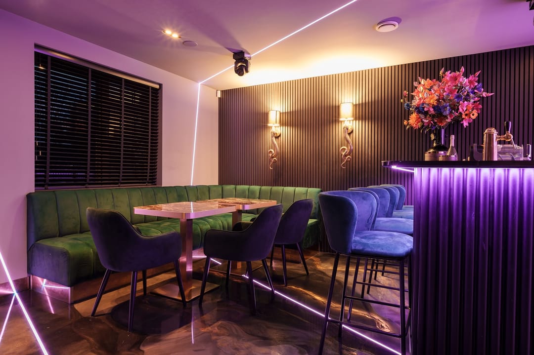 High-End Turn-Key Villa with Swimming Pool, Poolhouse and Private Bar — 13