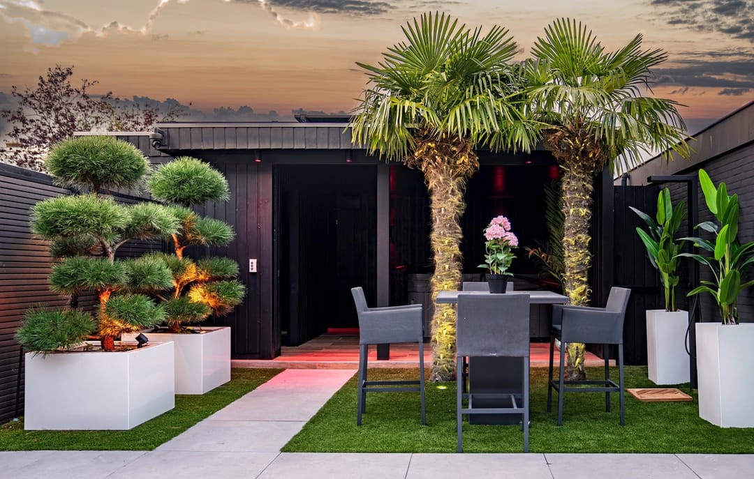 High-End Turn-Key Villa with Swimming Pool, Poolhouse and Private Bar — 7