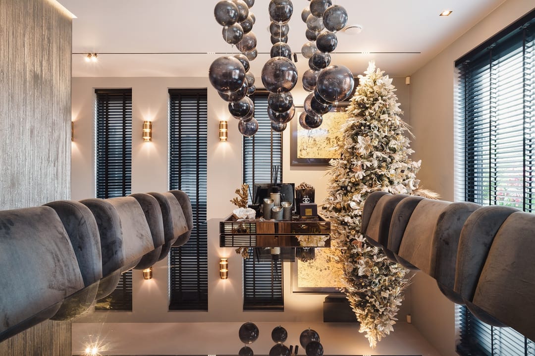 High-End Turn-Key Villa with Swimming Pool, Poolhouse and Private Bar — 32