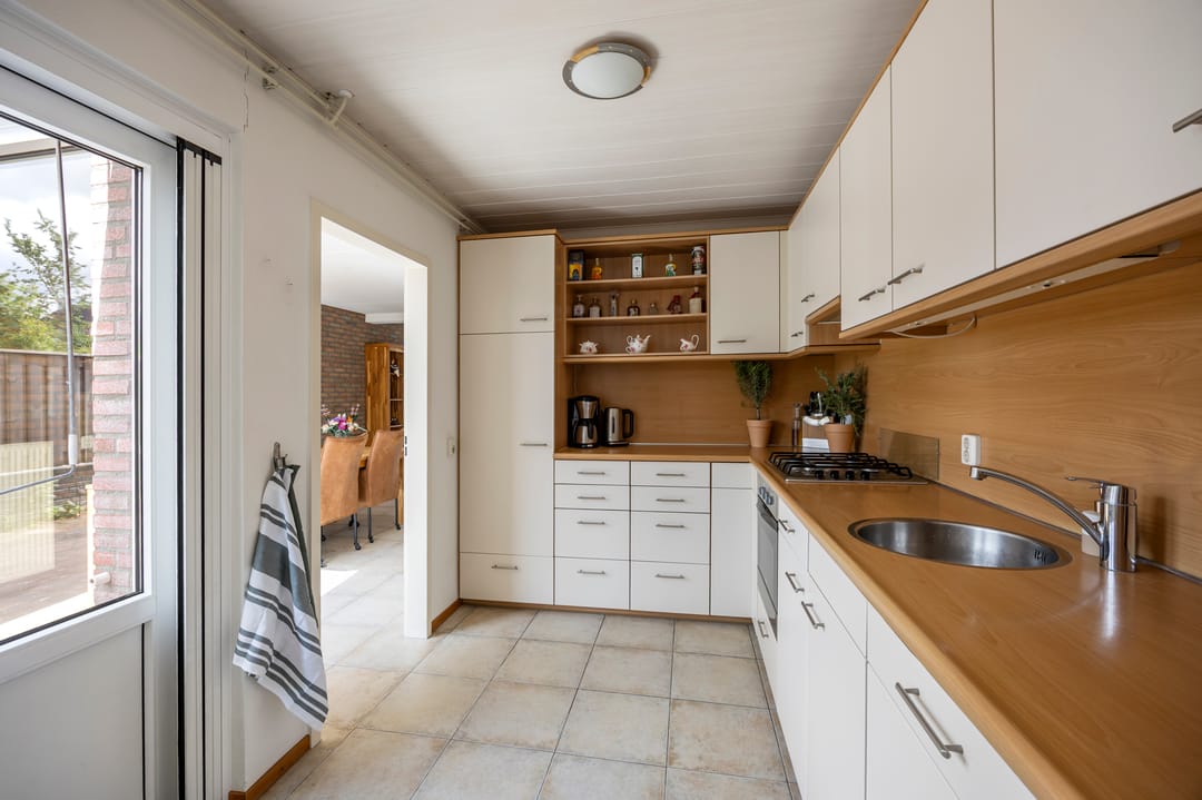Photo 17 of Majoor Huthstraat 15