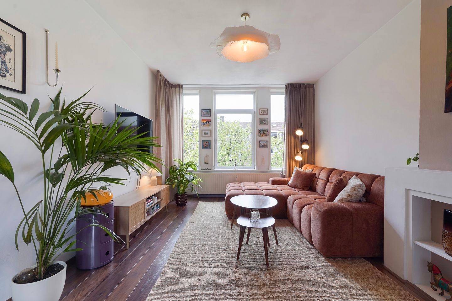 Bright Apartment with South-Facing Balcony in Central Rotterdam — 19