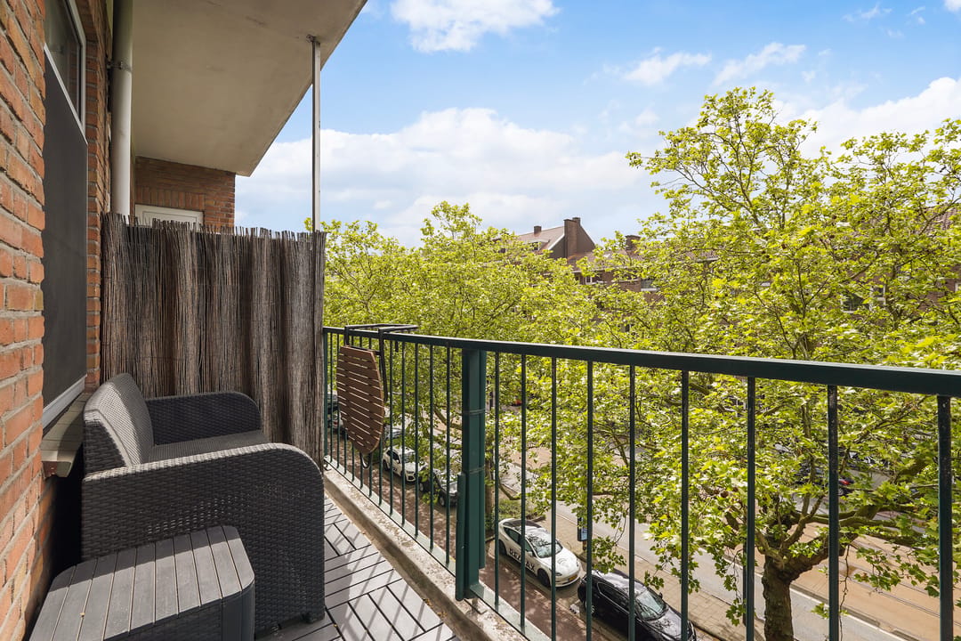 Bright Apartment with South-Facing Balcony in Central Rotterdam — 26