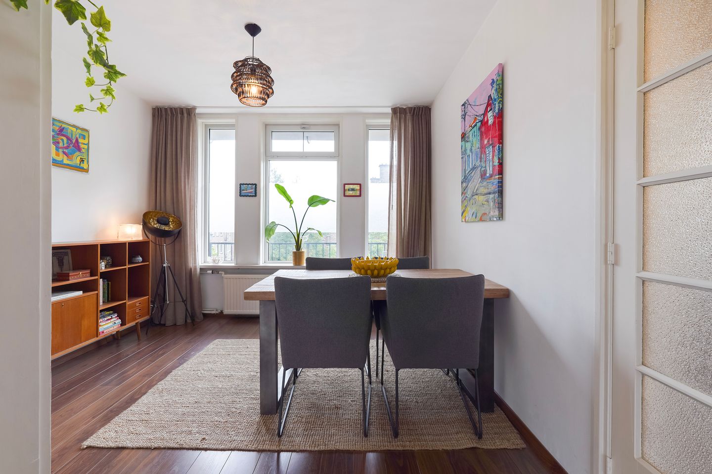 Bright Apartment with South-Facing Balcony in Central Rotterdam — 29