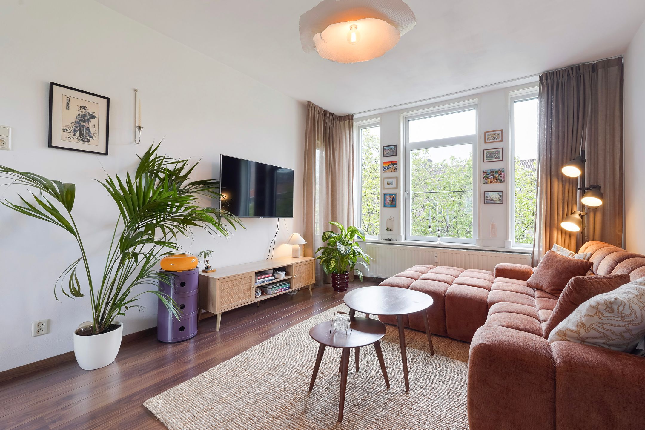 Bright Apartment with South-Facing Balcony in Central Rotterdam — 18