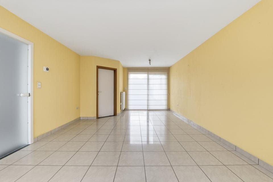 Well-maintained terraced home with 3 bedrooms, garage and garden in Riemst — 14