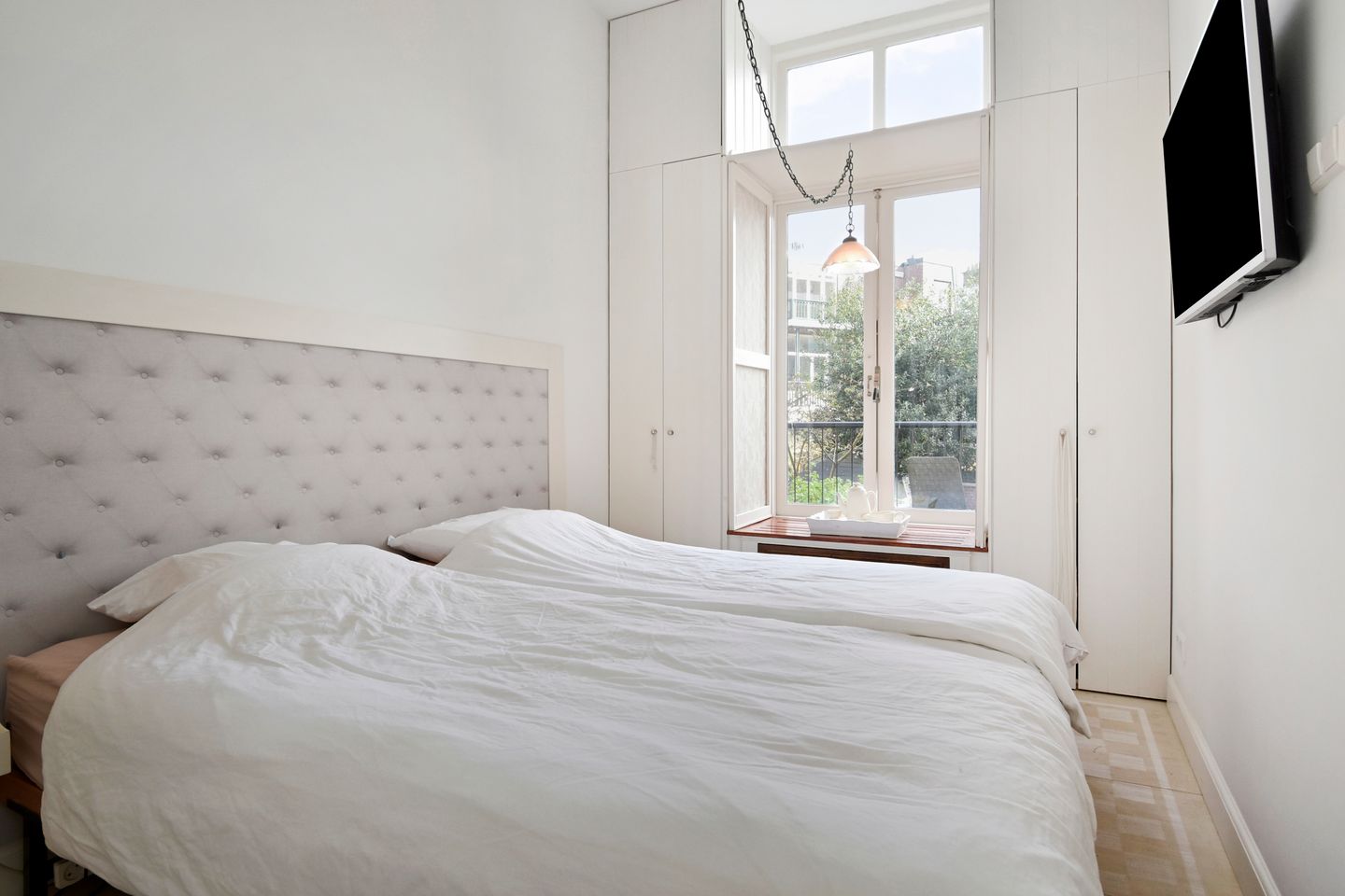 Exceptional 5-story townhouse in prestigious Duinoord with rental income potential — 29