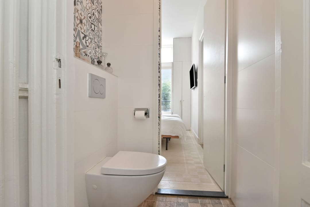 Exceptional 5-story townhouse in prestigious Duinoord with rental income potential — 32