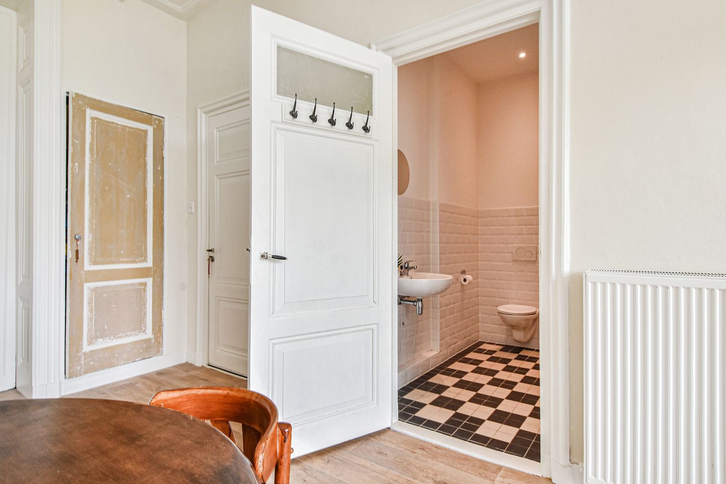 Exceptional 5-story townhouse in prestigious Duinoord with rental income potential — 65