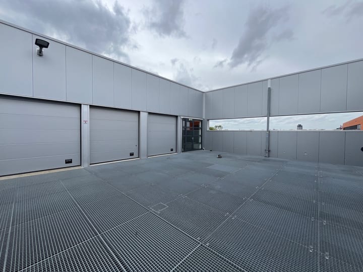 Laan van Waalhaven 127, Den Haag